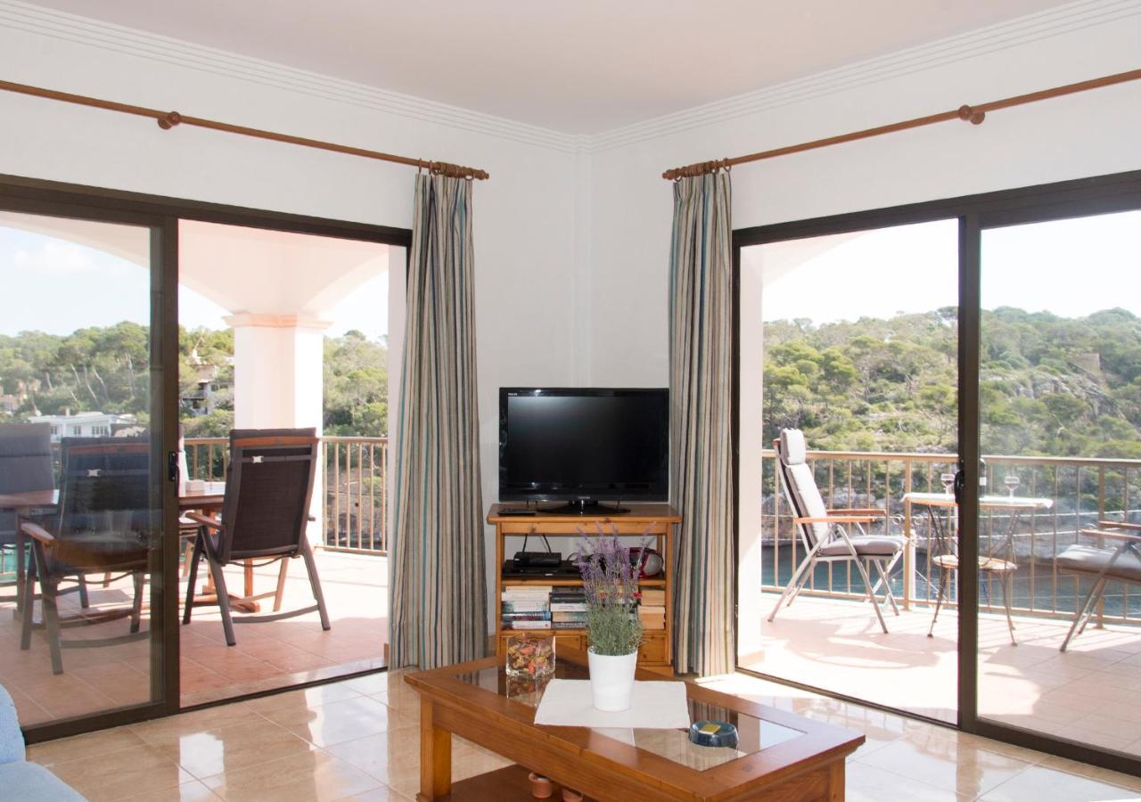 Apartamentos Vista Al Puerto Cala Figuera  Bagian luar foto