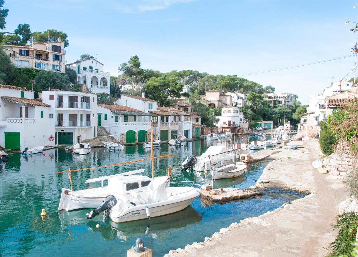 Apartamentos Vista Al Puerto Cala Figuera  Bagian luar foto