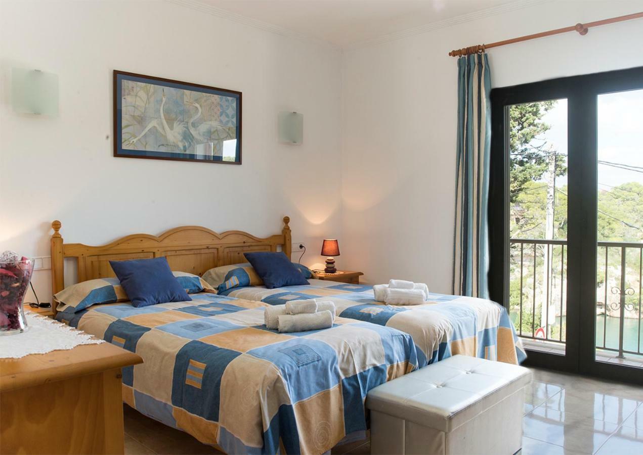 Apartamentos Vista Al Puerto Cala Figuera  Bagian luar foto