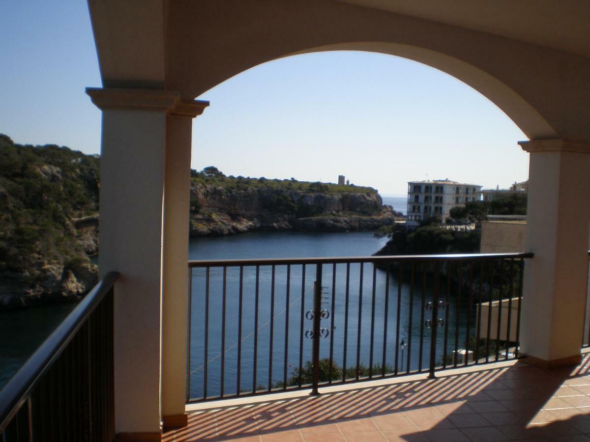Apartamentos Vista Al Puerto Cala Figuera  Bagian luar foto